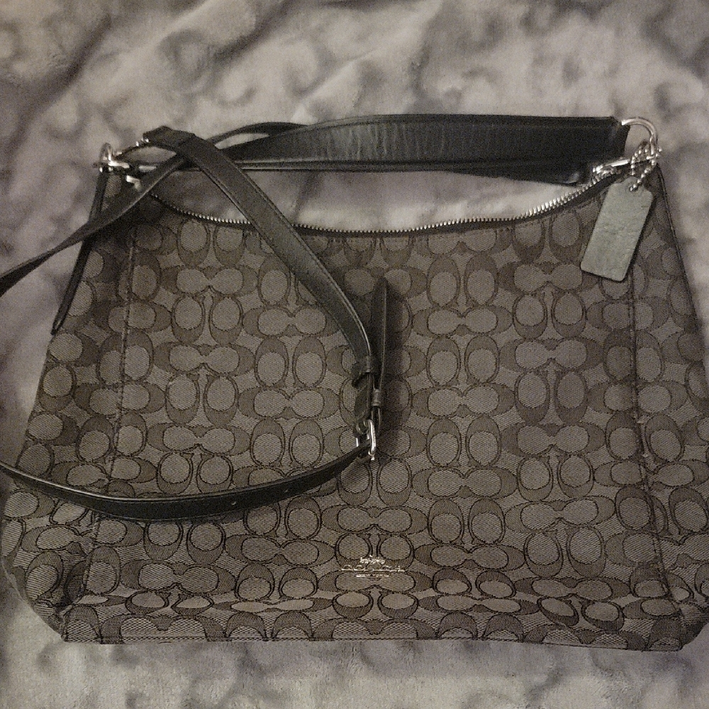 Coach Brown Shoulder Bag with Classic Design